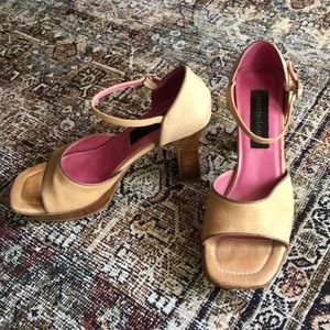 Unlisted Kenneth Cole platform heels - sz 7.5M